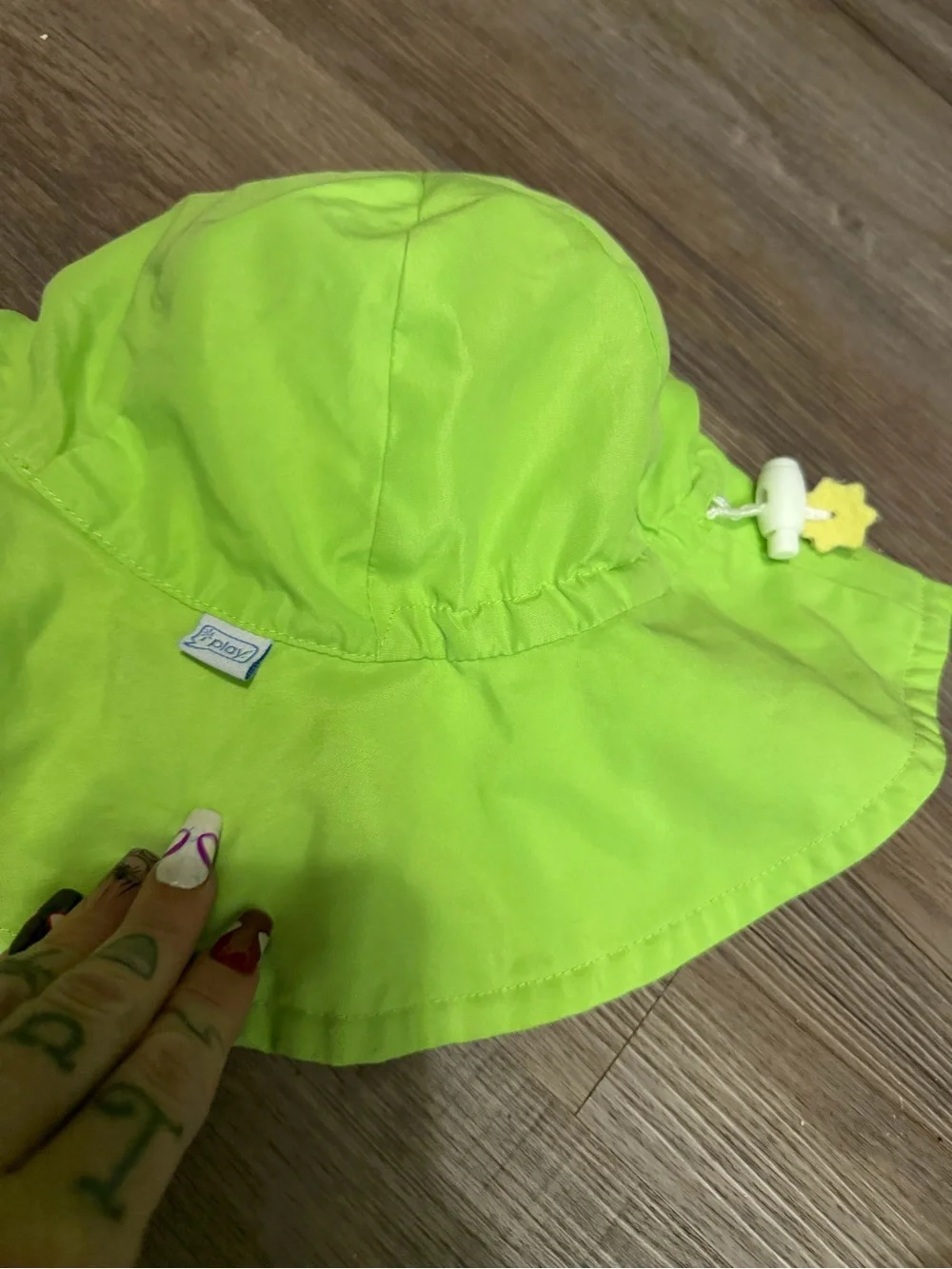 Kids Washable/Water proof Sun Hat - White and Lime Green